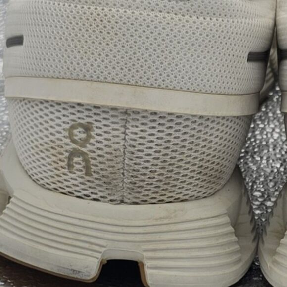 On Running White Athletic Shoes - Picture 10 of 11